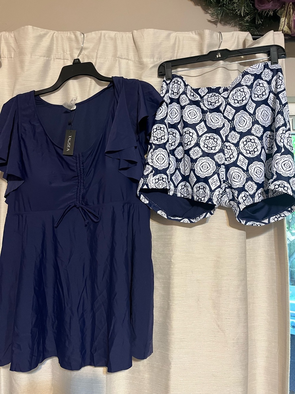 New 20W Navy Tankini Dress top with matching patterned boys shorts!